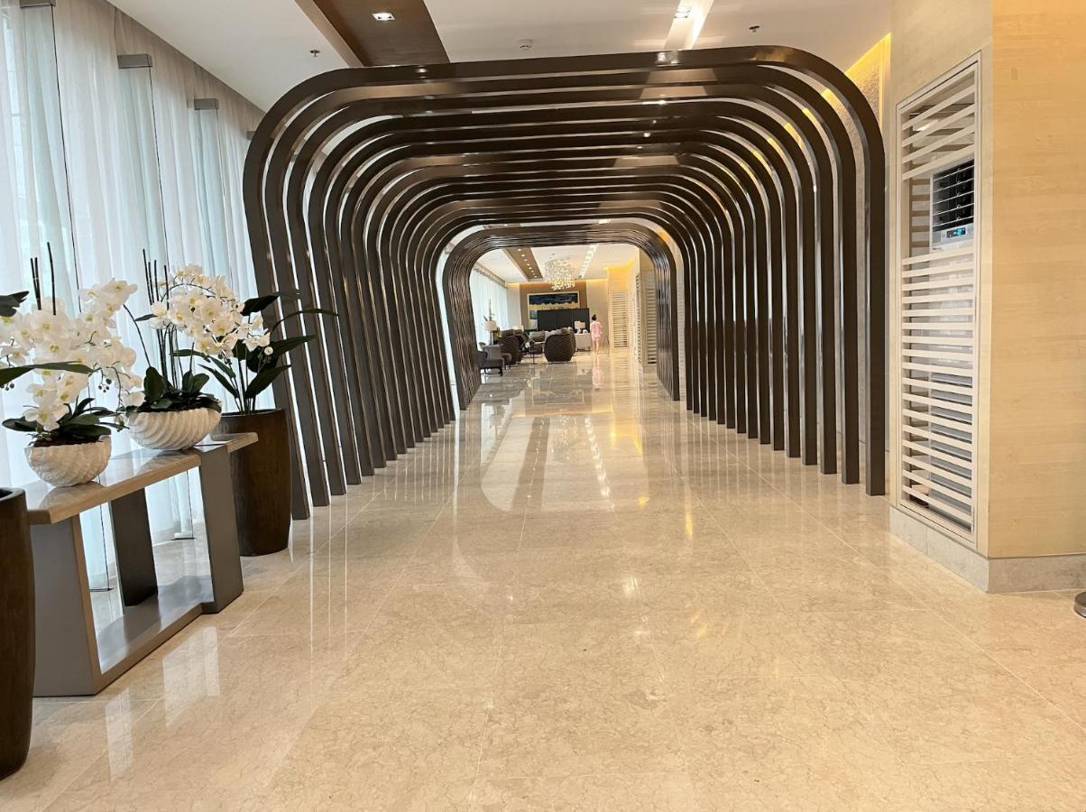 Shore 3 Residences, Tower 1 Mall Of Asia Complex, Pasay City, Metro Mania Манила Екстериор снимка